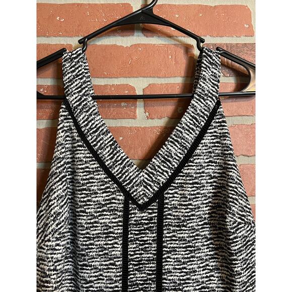 Mossimo | Black/White Sleeveless V-Neck Midi Dress - Picture 3 of 8